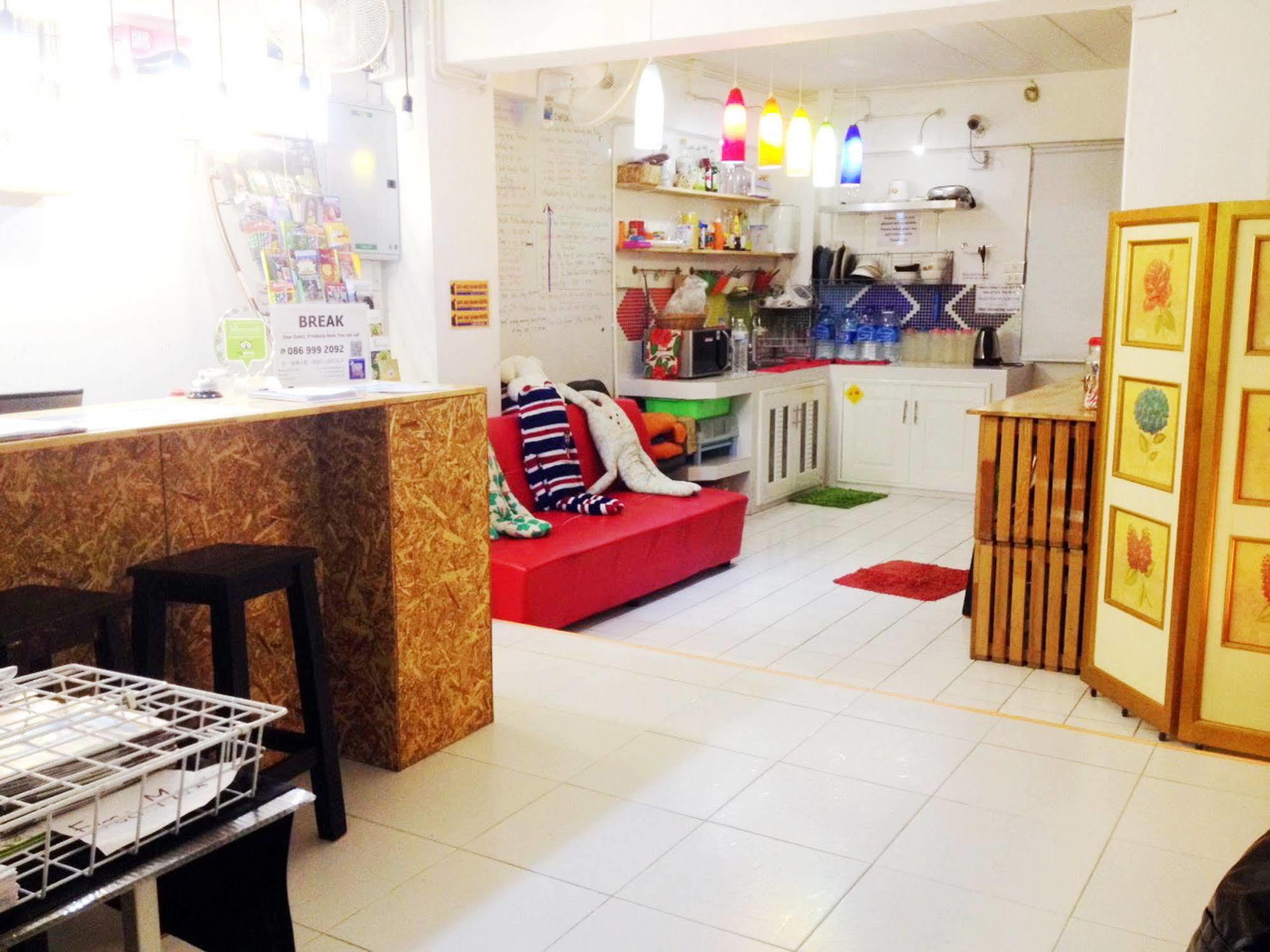 Safe And Sound Hostel Τσιάνγκ Μάι Εξωτερικό φωτογραφία