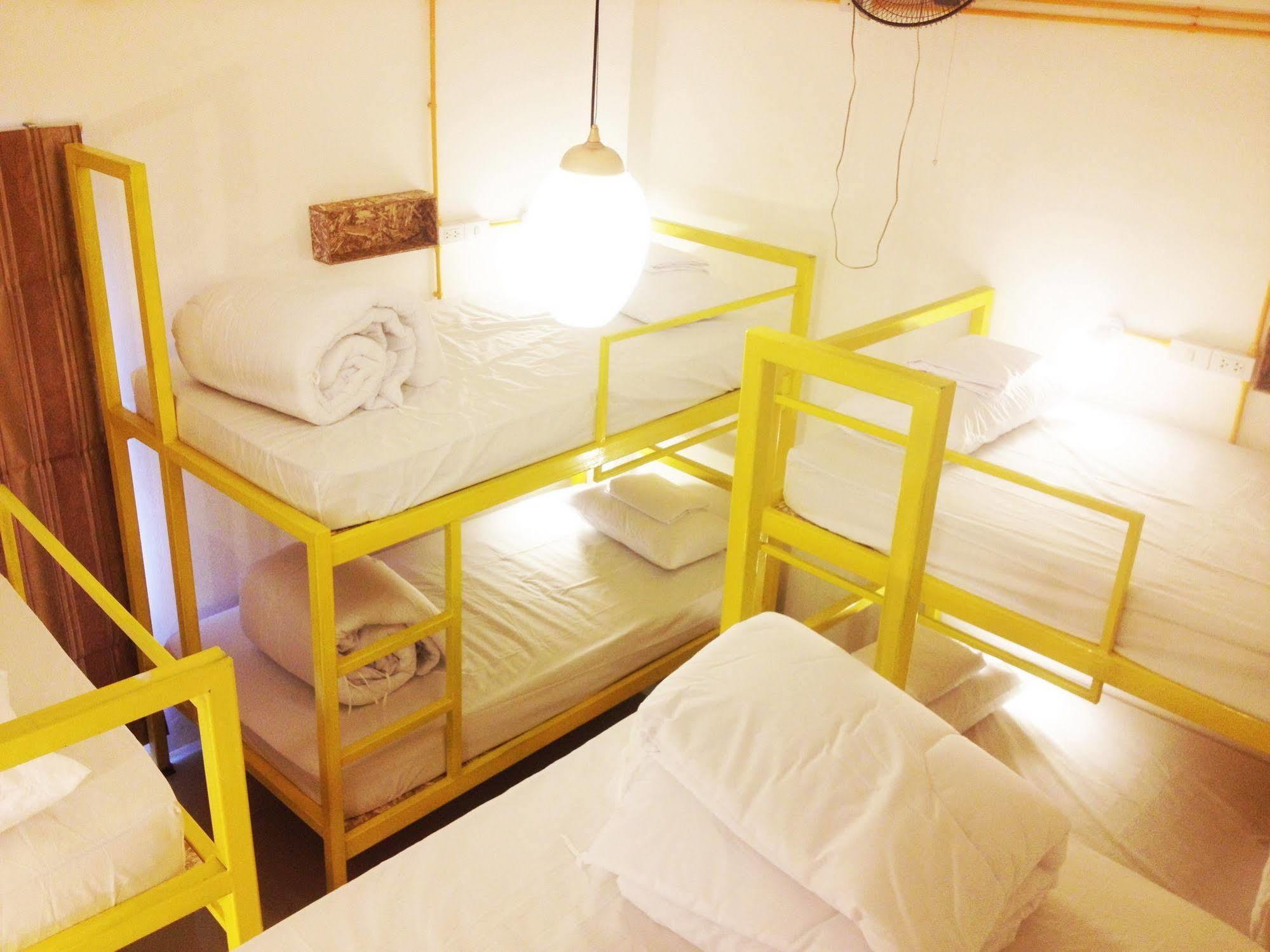 Safe And Sound Hostel Τσιάνγκ Μάι Εξωτερικό φωτογραφία