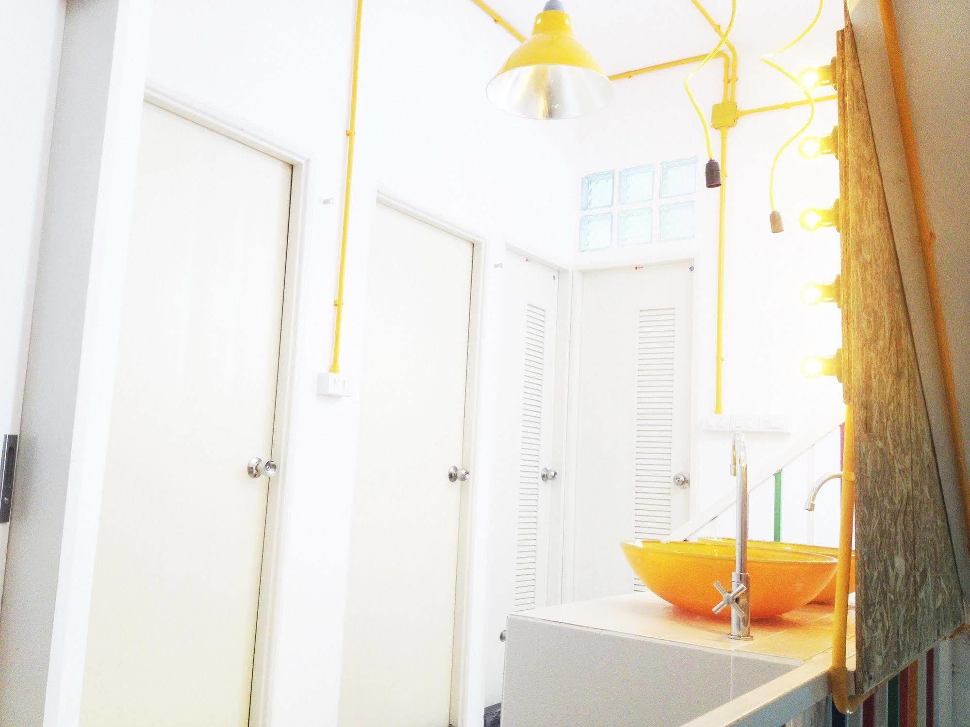 Safe And Sound Hostel Τσιάνγκ Μάι Εξωτερικό φωτογραφία
