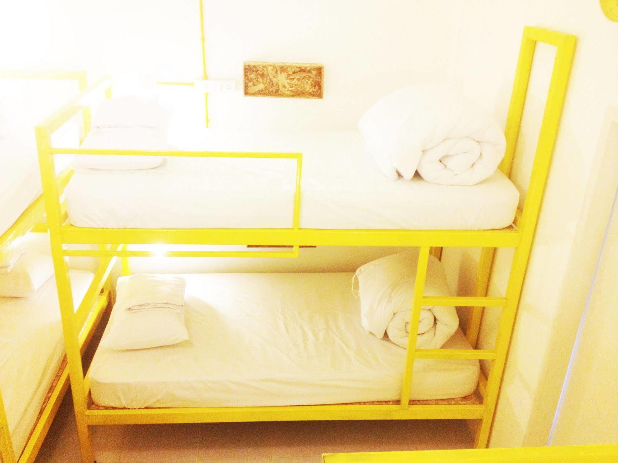 Safe And Sound Hostel Τσιάνγκ Μάι Εξωτερικό φωτογραφία