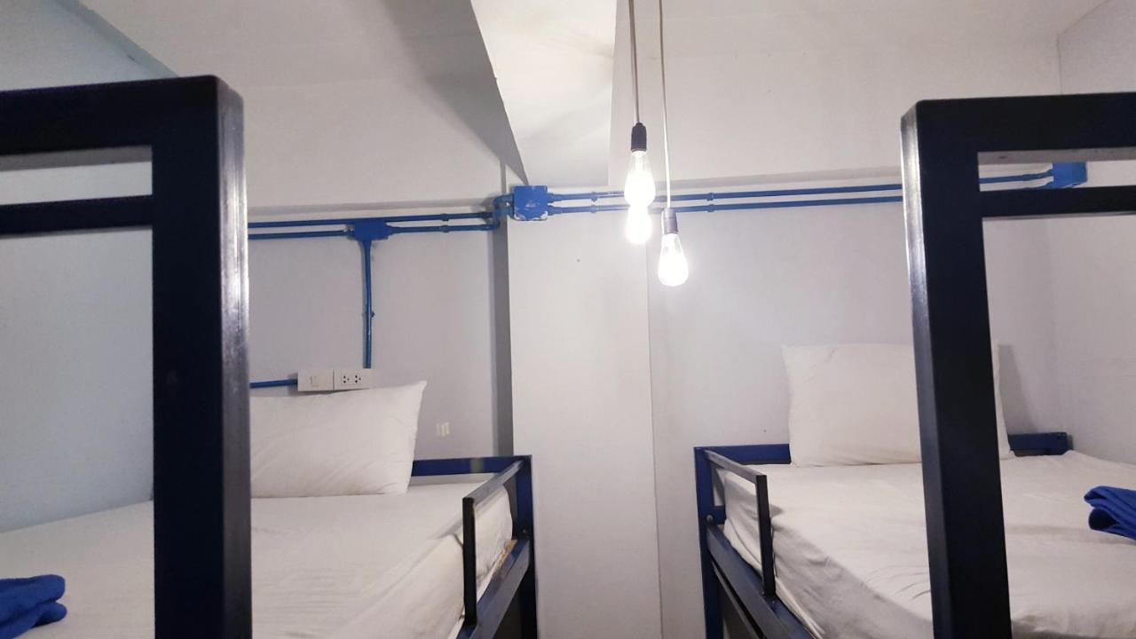 Safe And Sound Hostel Τσιάνγκ Μάι Εξωτερικό φωτογραφία