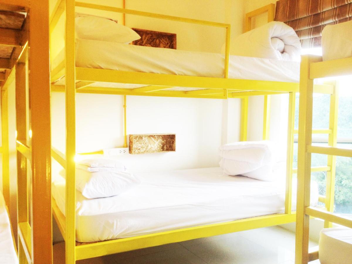 Safe And Sound Hostel Τσιάνγκ Μάι Εξωτερικό φωτογραφία